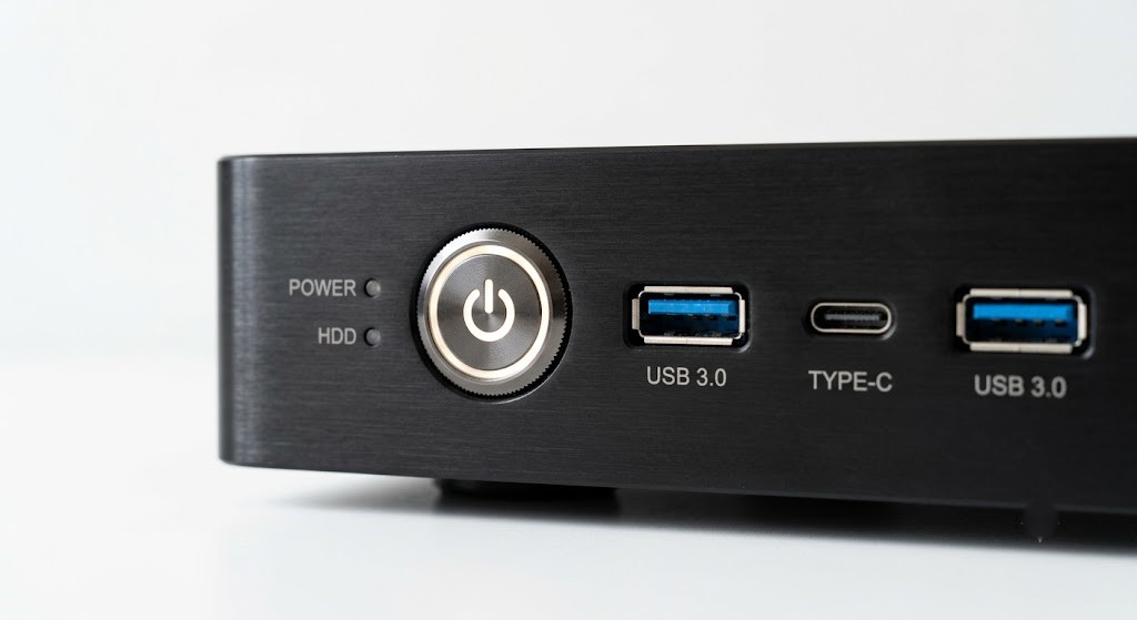 Lenovo Core i3 4th Gen Desktop PC 8GB RAM 128GB SSD - Image 2